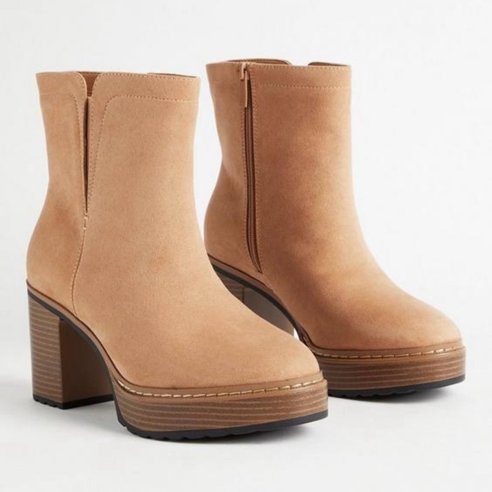 Platform booties NWOB size 7.5